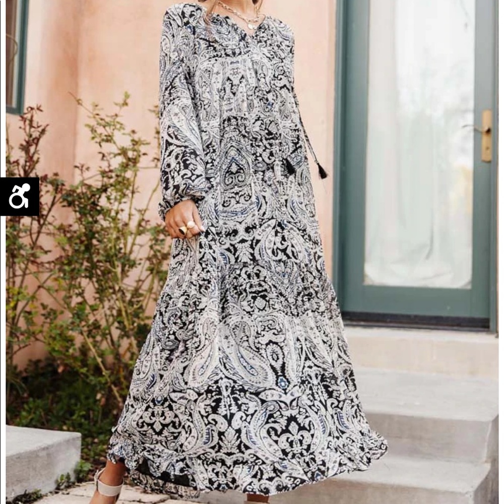 Hayden Cove Floral Maxi dress NWT